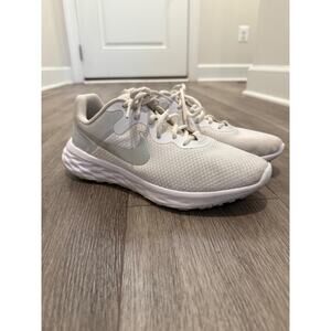 Nike Revolution 6 Next Nature women’s size 9 running shoes